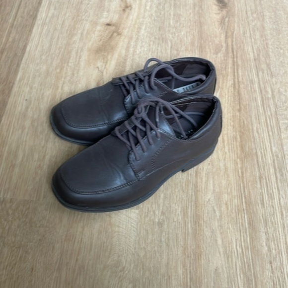 Kenneth Cole Shoes - Picture 1 of 5